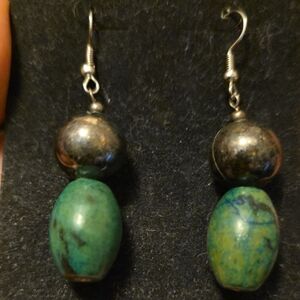 Elegant Green and Silver Earrings